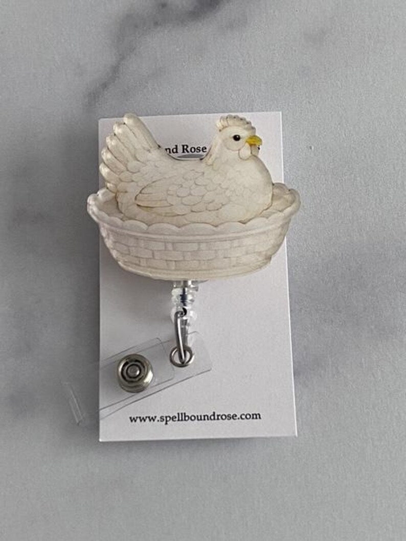 Classic Cream Hen on Nest Badge Reel – Timeless Farmhouse ID Holder