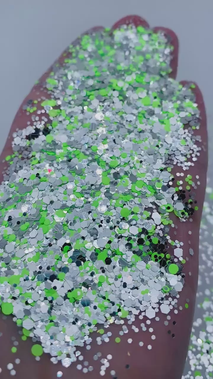 Green Silver Dollars Glitter – Green and Silver Mirror Chunky Mix Glitter (2 oz)